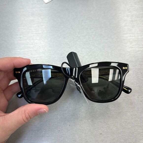 Gucci Sunglasses - Picture 1 of 10